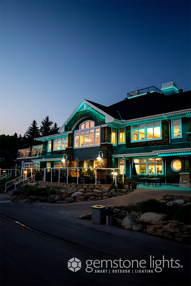 5 Commercial Landscape Lighting Tips for Property Managers