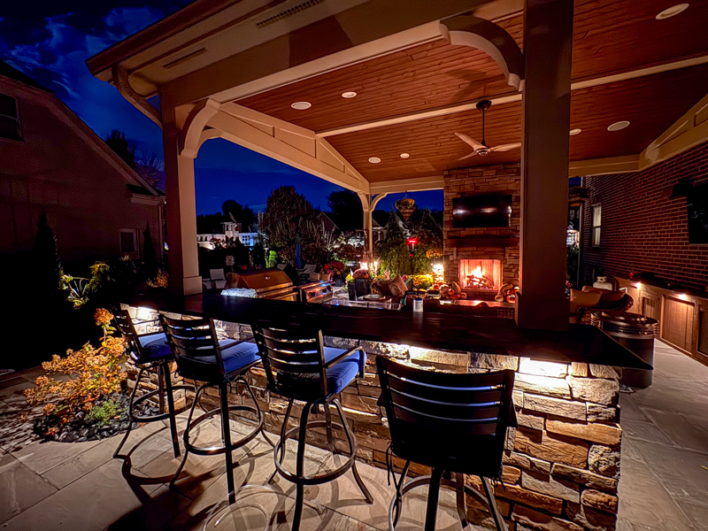 Landscape Lighting Ideas for Entertaining