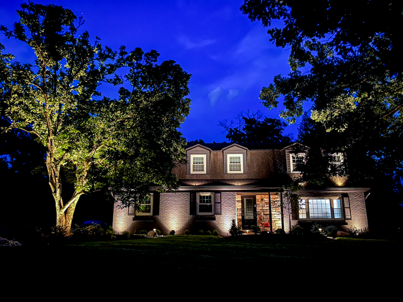 2027 Trend: Landscape Lighting for the Second Story