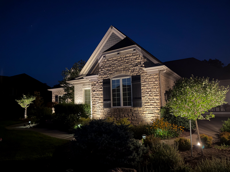 2027 Trend: Landscape Lighting for the Second Story